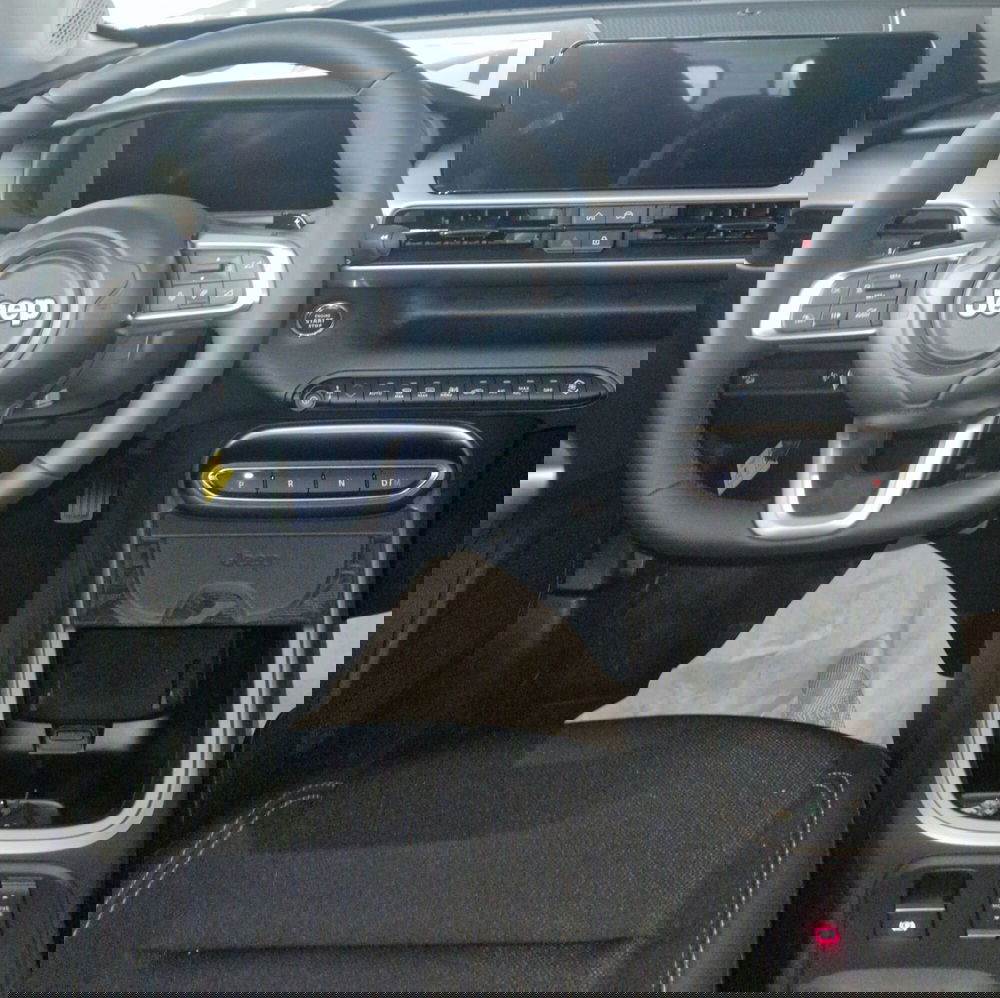 Jeep Avenger nuova a Terni (11)