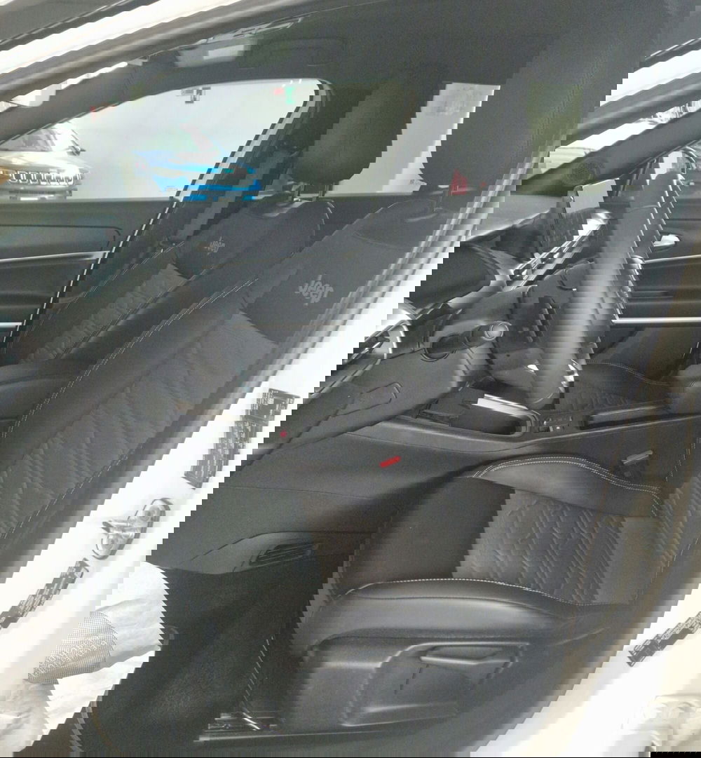 Jeep Avenger usata a Terni (8)