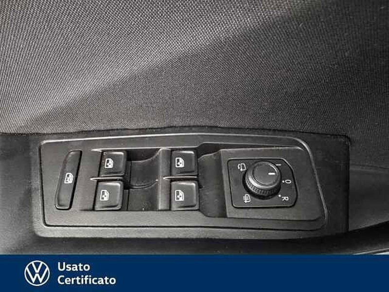 Volkswagen T-Roc usata a Vicenza (11)