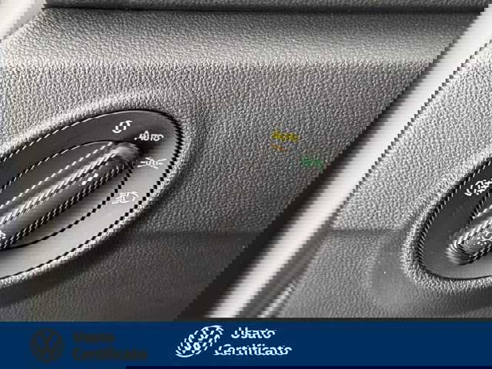 Volkswagen T-Roc usata a Vicenza (12)