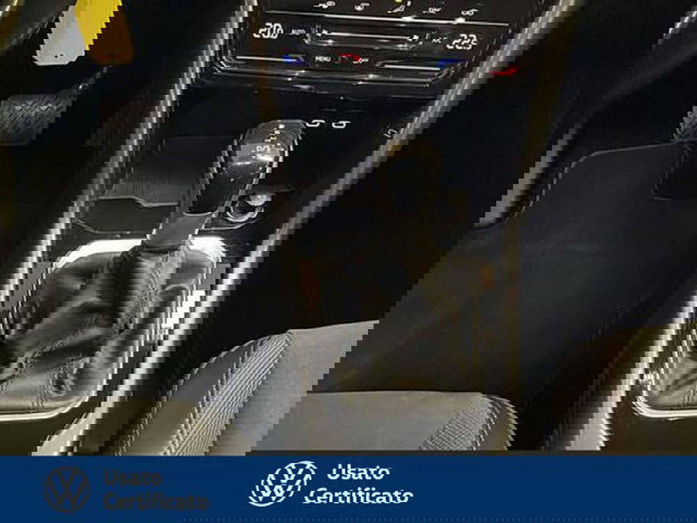 Volkswagen T-Roc usata a Vicenza (11)