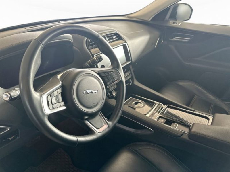 Jaguar F-Pace usata a Modena (10)