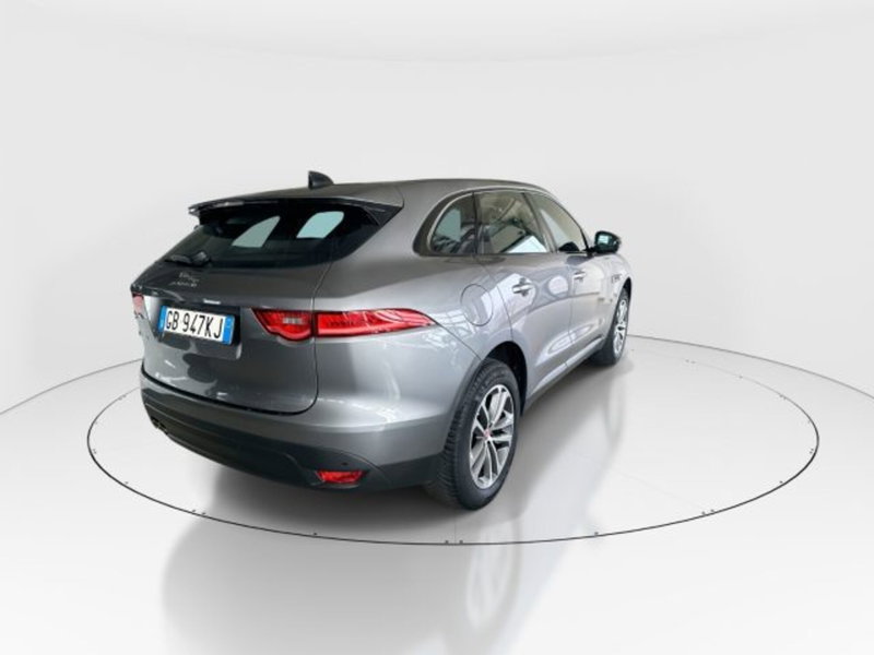 Jaguar F-Pace usata a Modena (5)