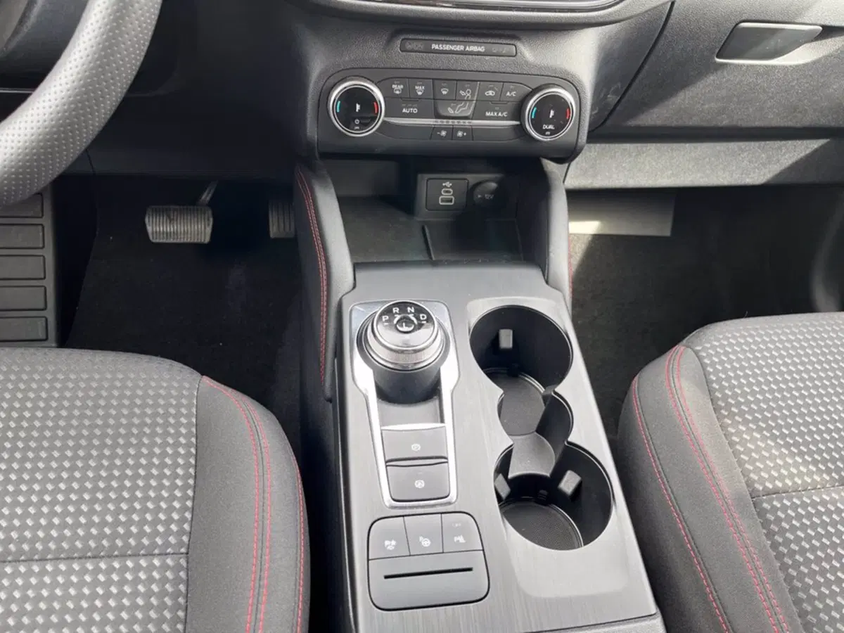 Ford Kuga usata a Milano (16)