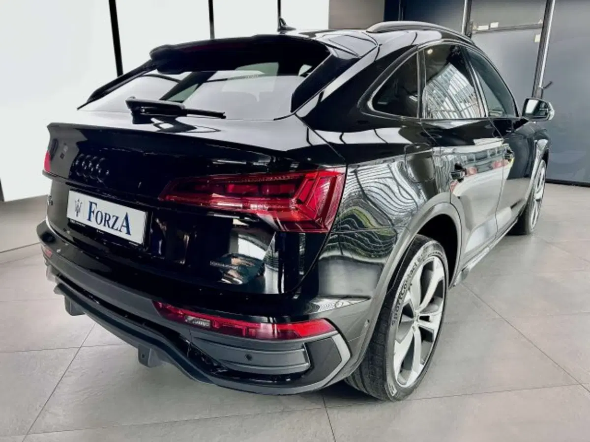 Audi Q5 Sportback usata a Torino (6)