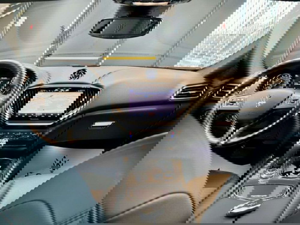 Maserati Ghibli usata a Torino (15)