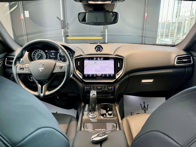Maserati Ghibli usata a Torino (9)