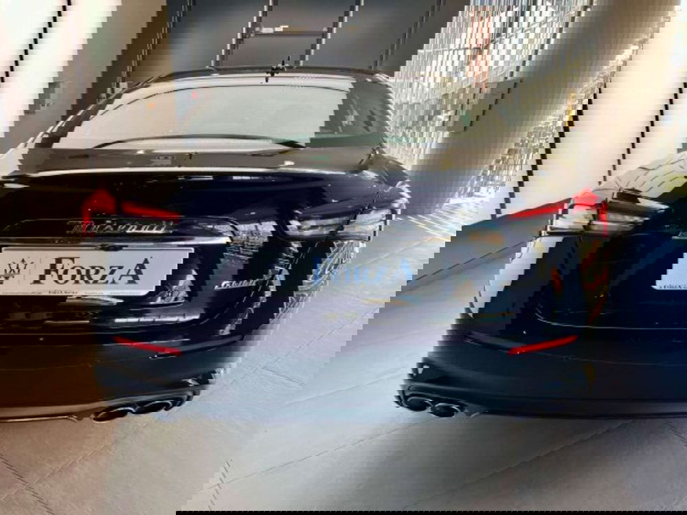 Maserati Ghibli usata a Torino (7)