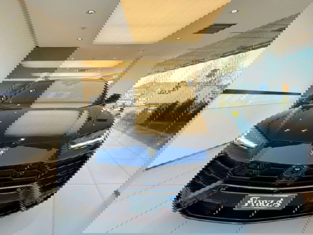 Lamborghini Urus usata a Torino (2)