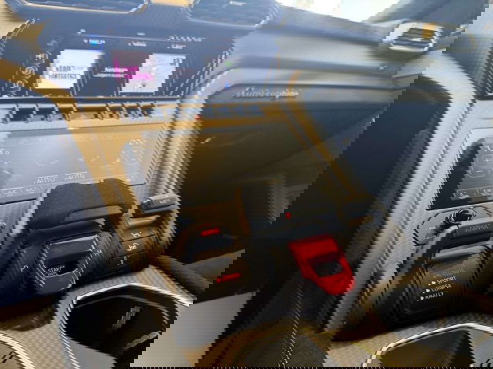 Lamborghini Urus usata a Torino (11)