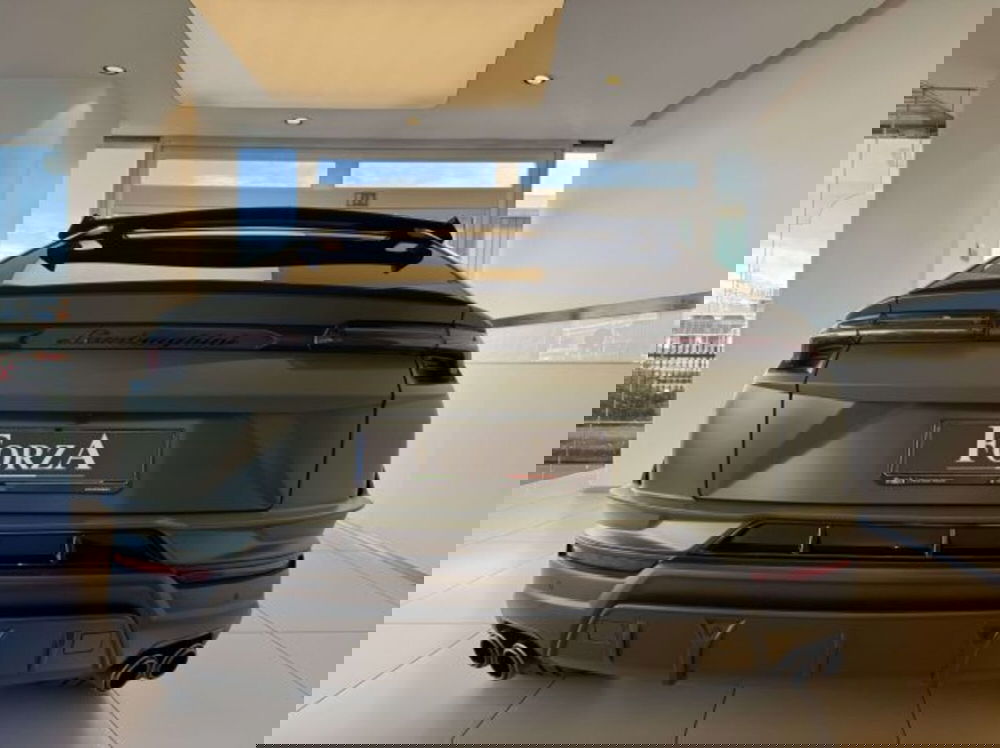 Lamborghini Urus usata a Torino (15)