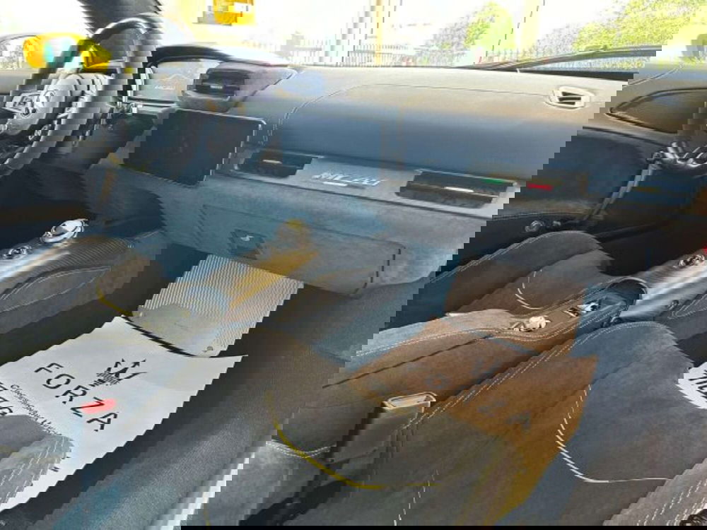 Maserati MC20 usata a Torino (9)