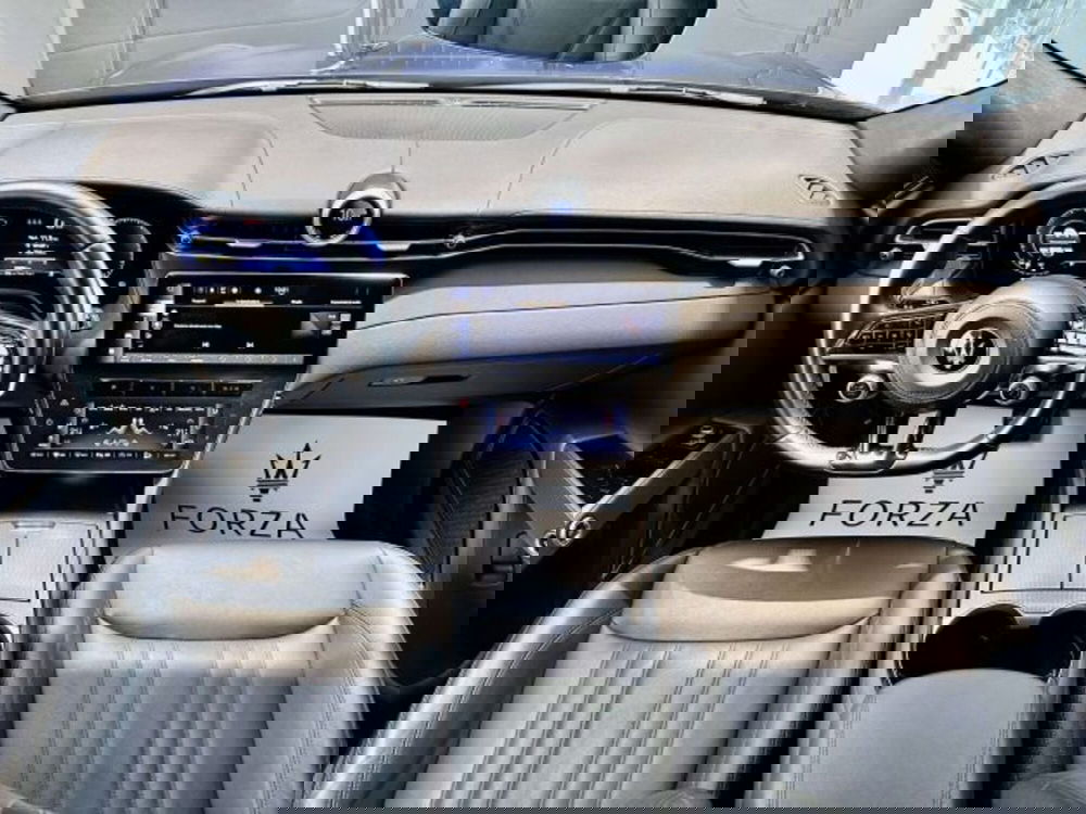 Maserati Grecale usata a Torino (15)