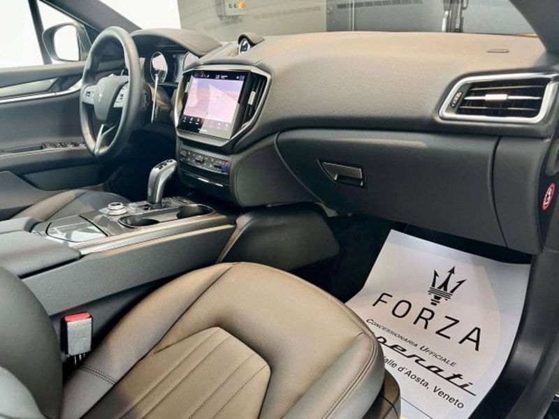 Maserati Ghibli nuova a Torino (6)