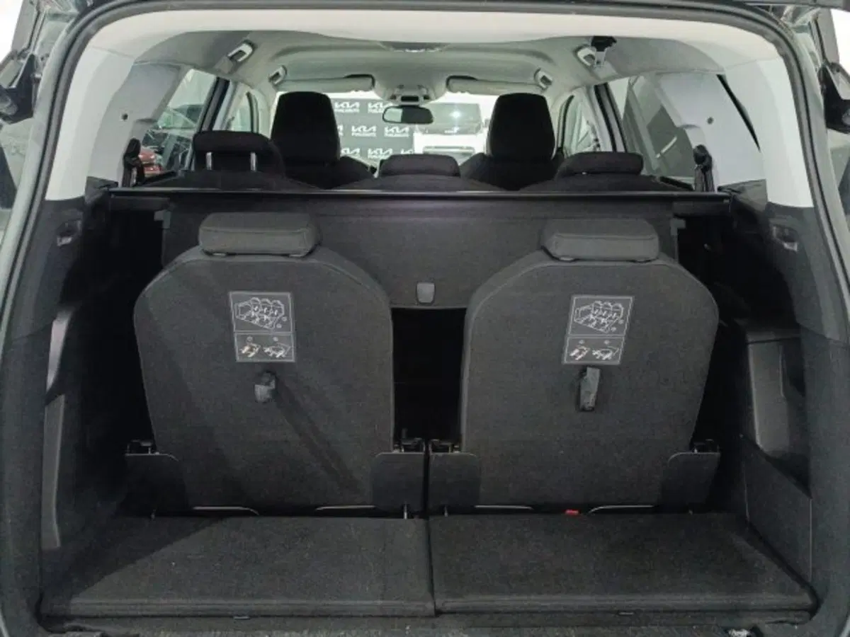 Peugeot 5008 usata a Catania (12)