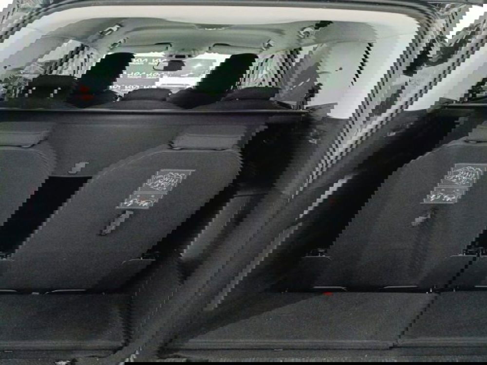 Peugeot 5008 usata a Catania (12)