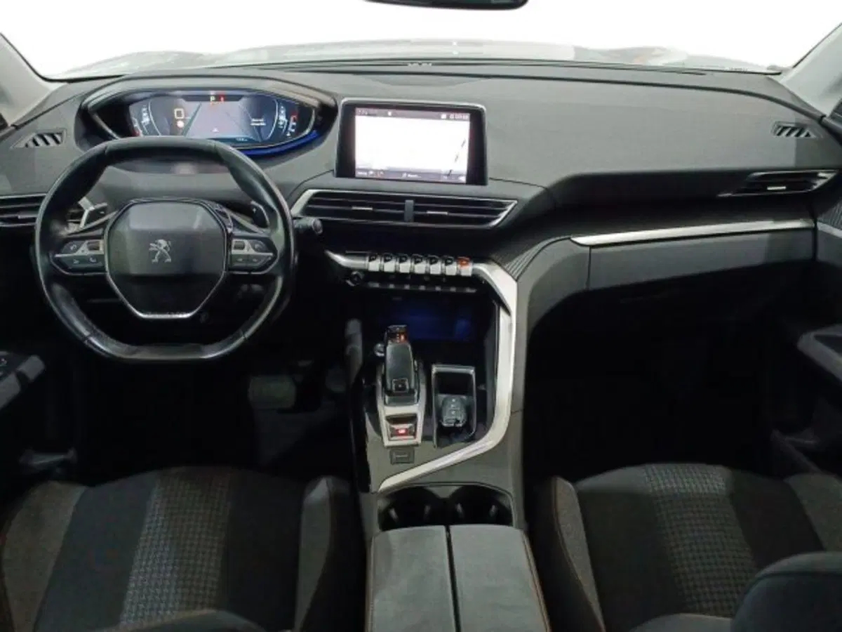 Peugeot 5008 usata a Catania (7)
