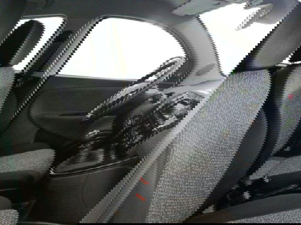 Lancia Ypsilon usata a Catania (10)