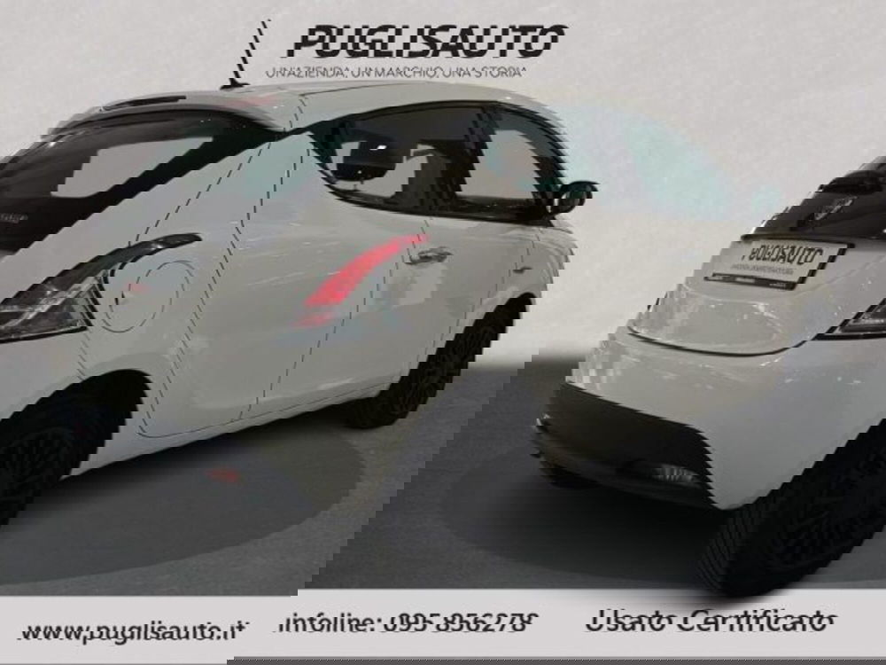 Lancia Ypsilon usata a Catania (4)