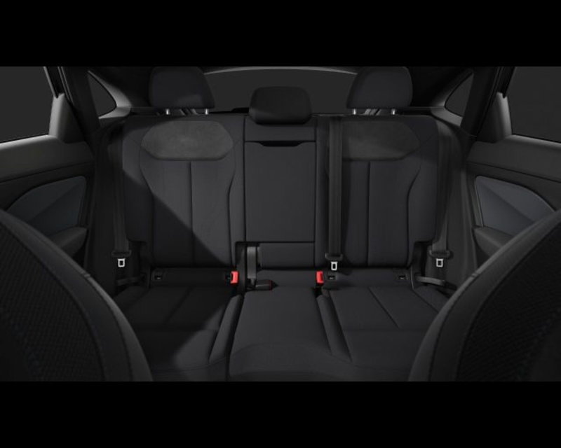 Audi Q3 Sportback nuova a Treviso (9)