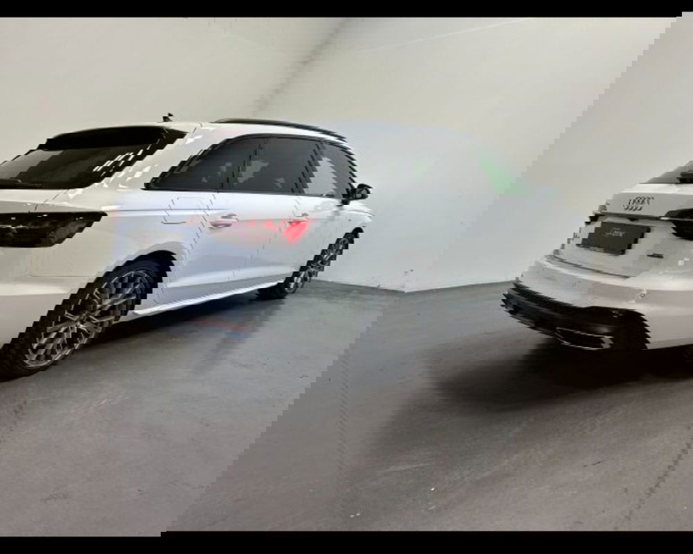 Audi A4 Avant nuova a Treviso (2)