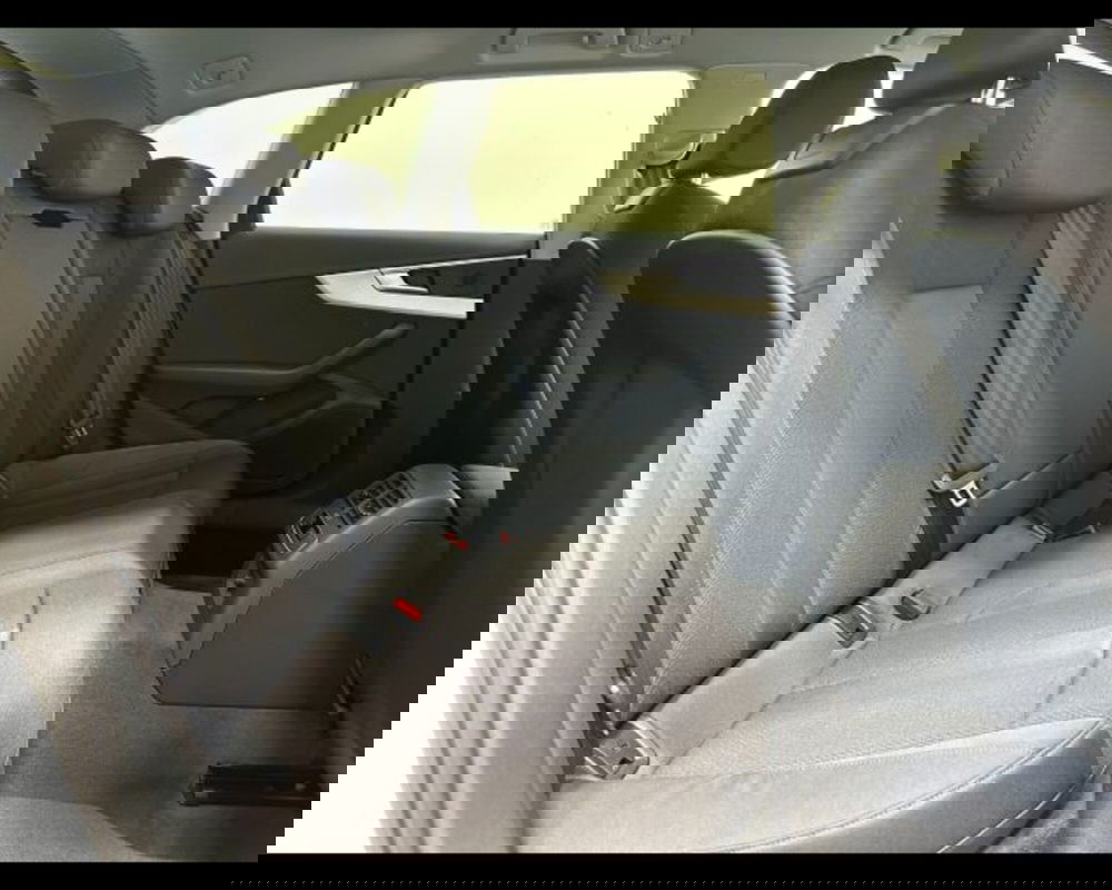 Audi A4 Avant nuova a Treviso (9)