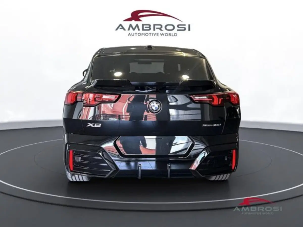 BMW X2 nuova a Perugia (8)