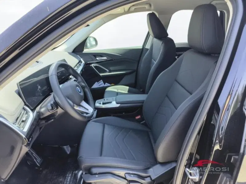 BMW iX1 nuova a Perugia (9)