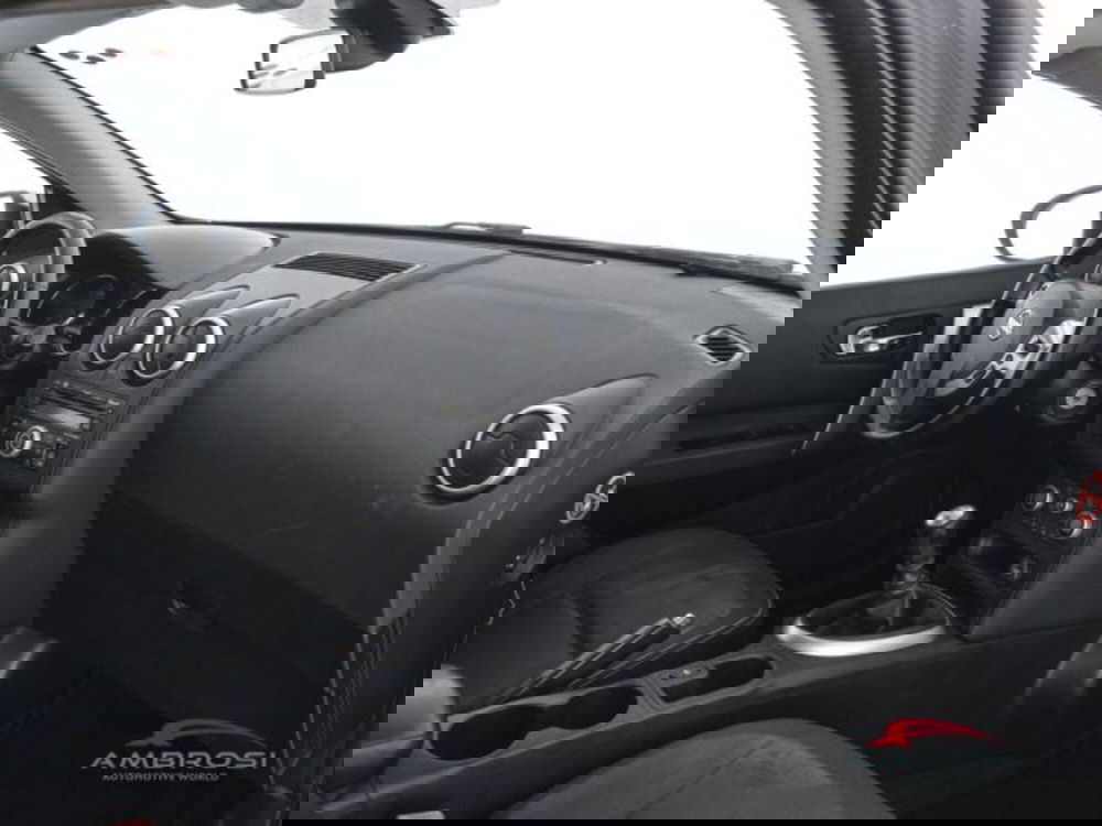 Nissan Qashqai usata a Perugia (12)