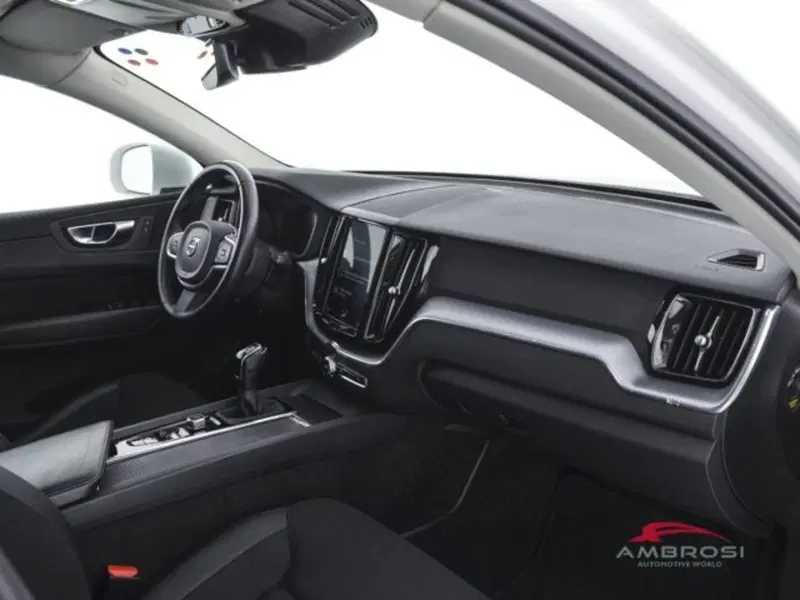 Volvo XC60 usata a Perugia (12)