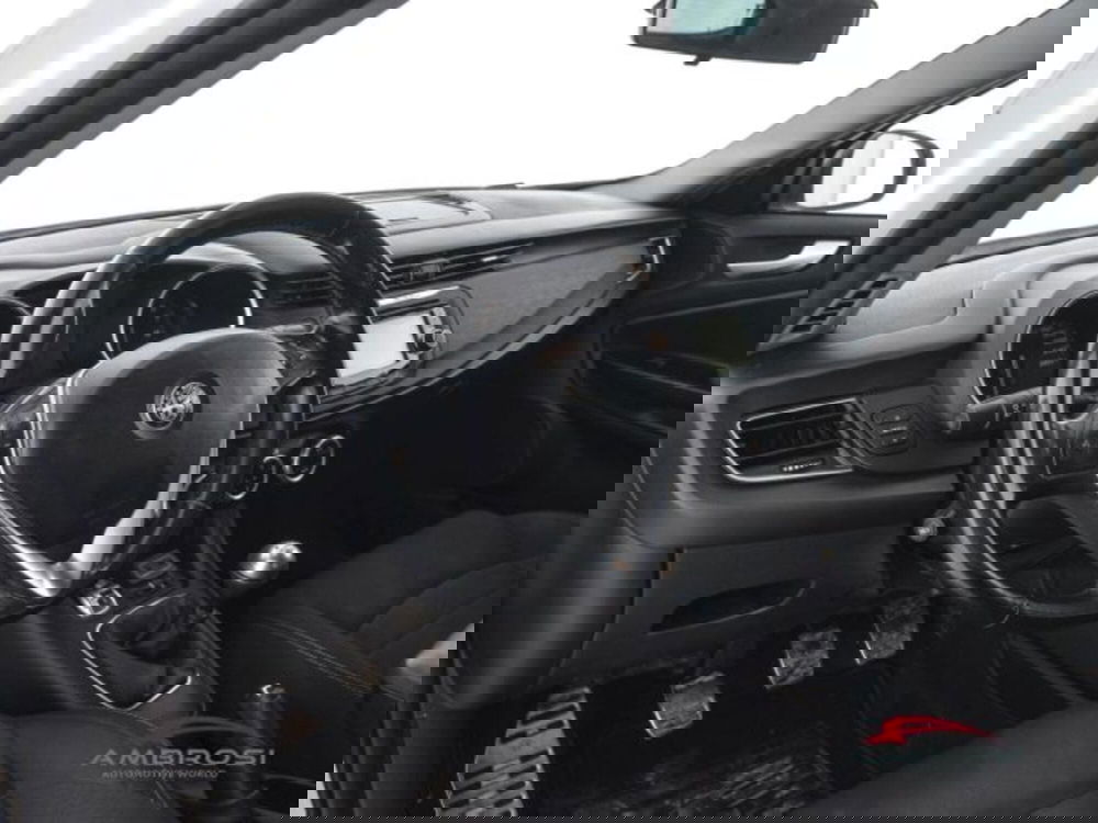 Alfa Romeo Giulietta usata a Perugia (8)