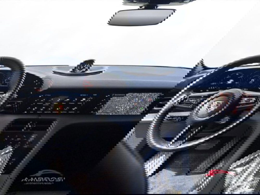 Porsche Taycan usata a Perugia (12)