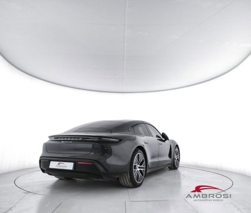 Porsche Taycan usata a Perugia (3)