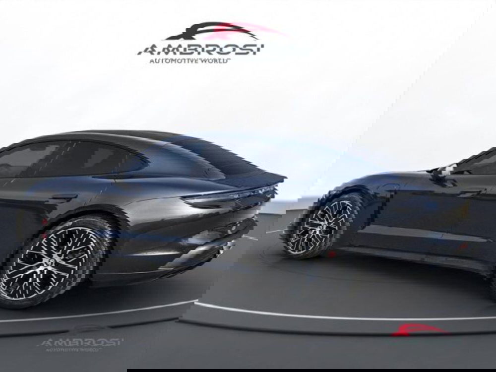 Porsche Taycan usata a Perugia (4)