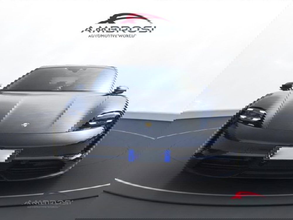 Porsche Taycan usata a Perugia (7)