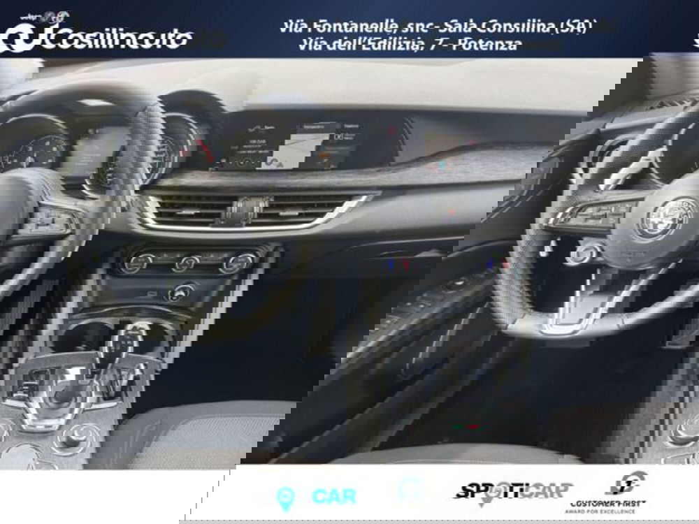 Alfa Romeo Stelvio usata a Salerno (11)