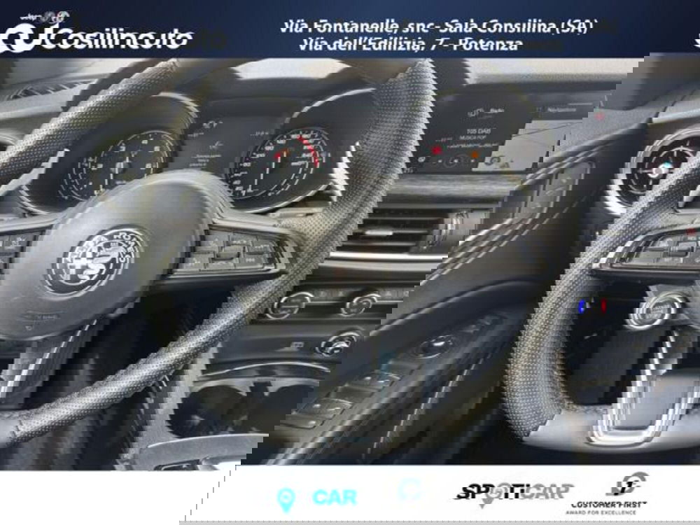 Alfa Romeo Stelvio usata a Salerno (12)