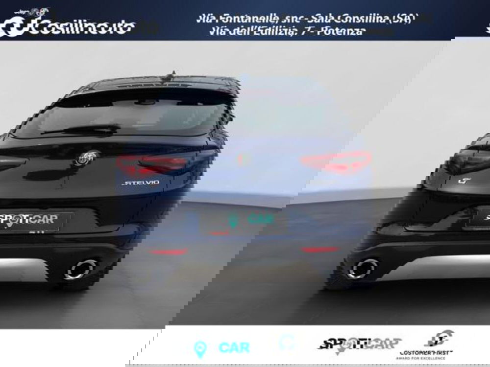 Alfa Romeo Stelvio usata a Salerno (4)