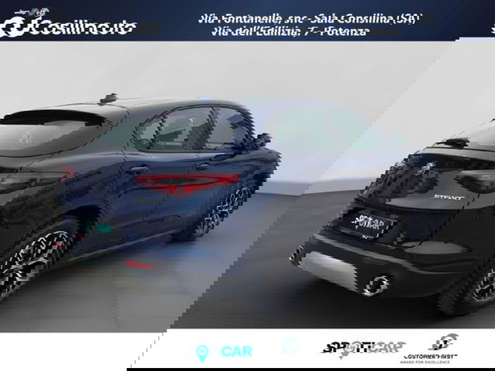 Alfa Romeo Stelvio usata a Salerno (5)