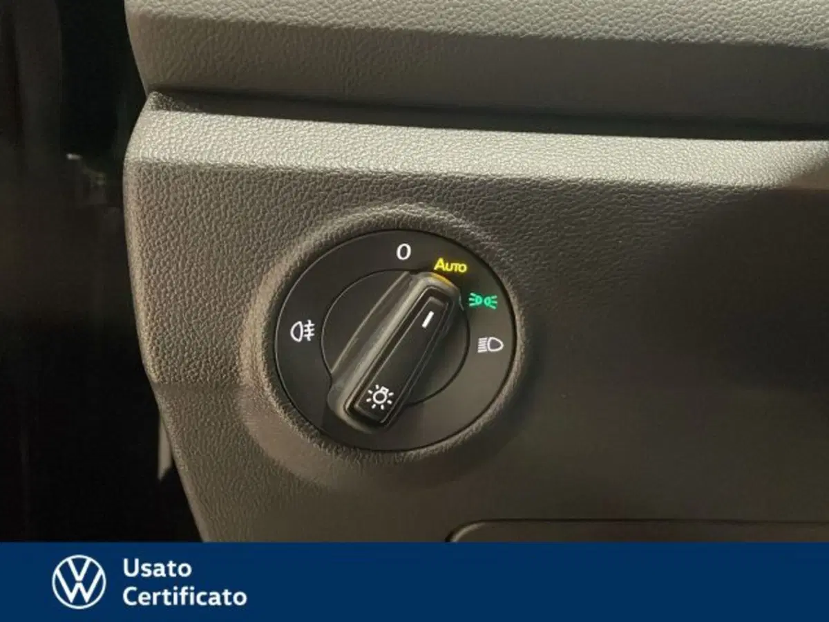 Volkswagen T-Roc usata a Vicenza (14)