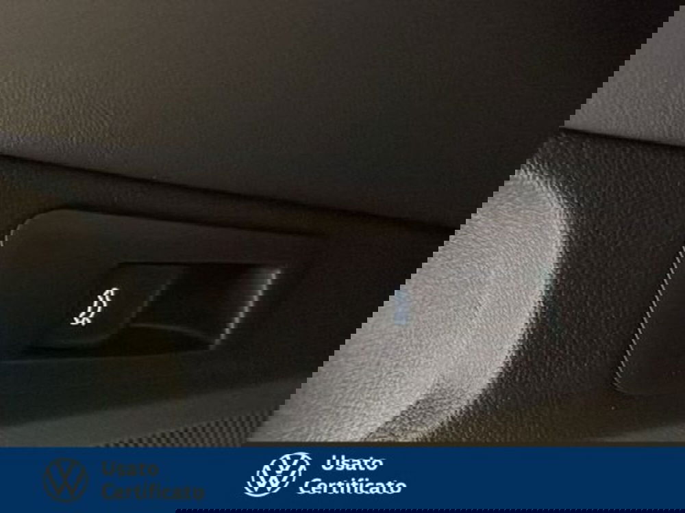 Volkswagen T-Roc nuova a Vicenza (16)