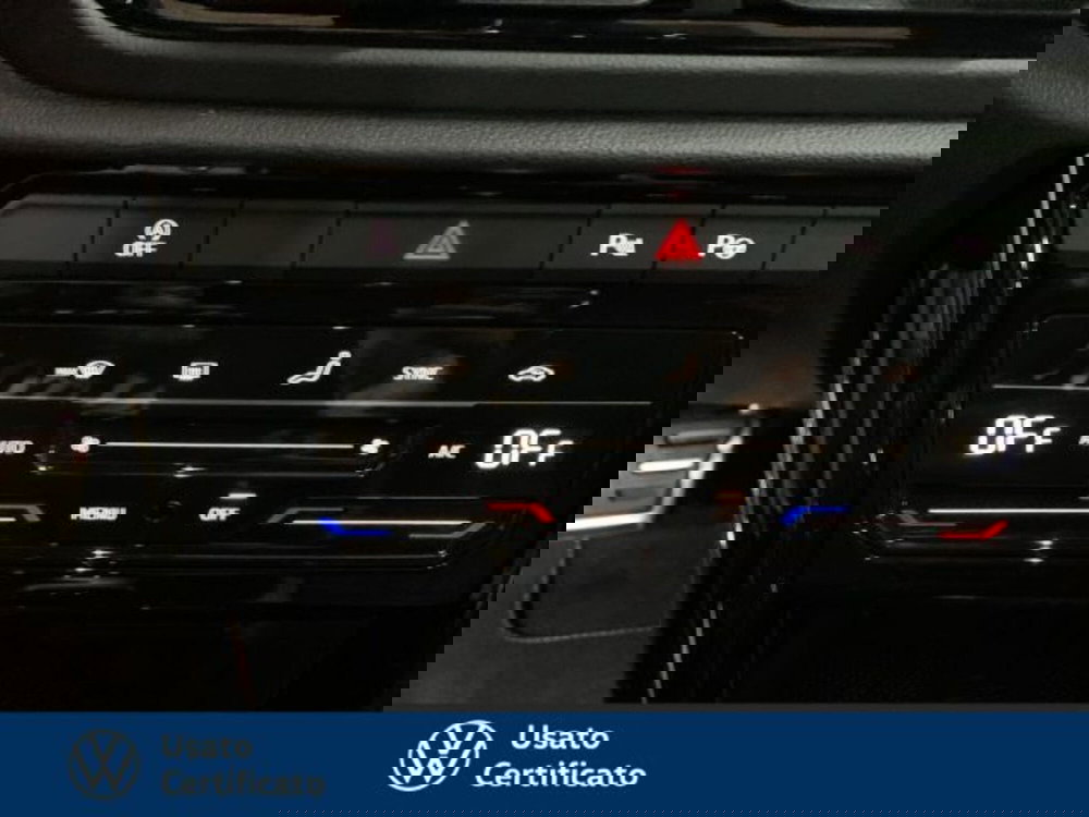 Volkswagen T-Roc nuova a Vicenza (12)