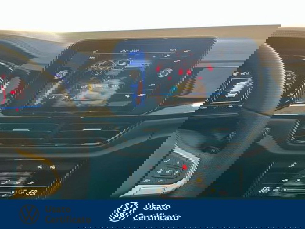 Volkswagen T-Roc nuova a Vicenza (10)