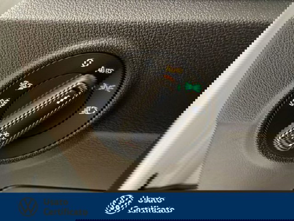 Volkswagen T-Roc nuova a Vicenza (15)