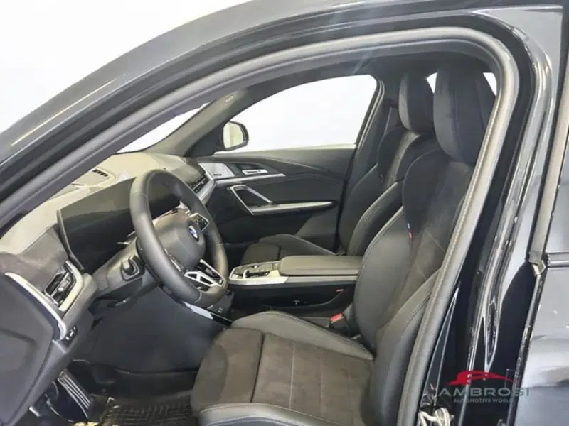 BMW X2 nuova a Perugia (9)