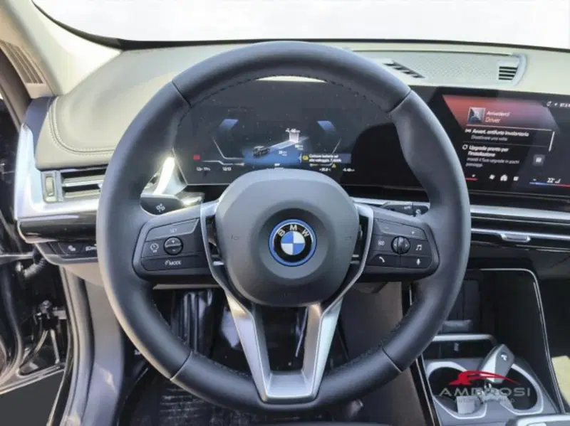 BMW iX1 nuova a Perugia (14)