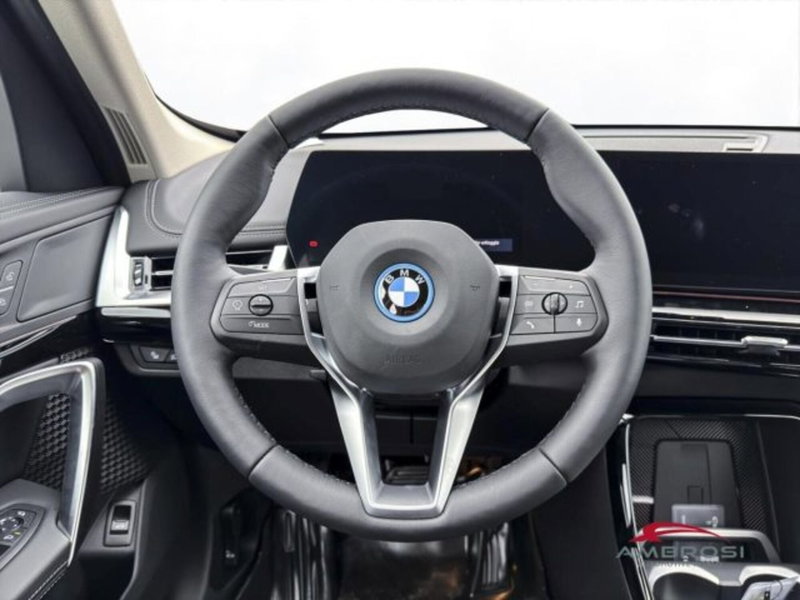BMW iX1 usata a Perugia (13)