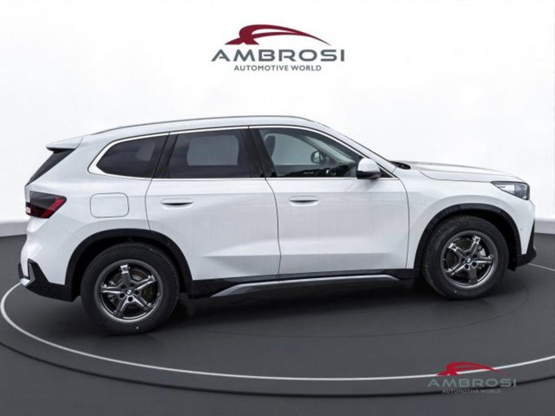 BMW iX1 usata a Perugia (5)