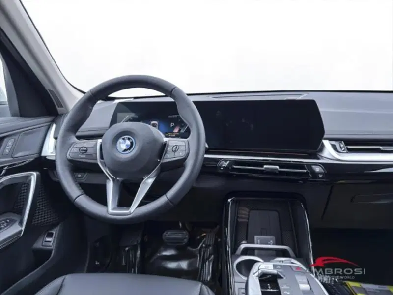 BMW iX1 nuova a Perugia (14)