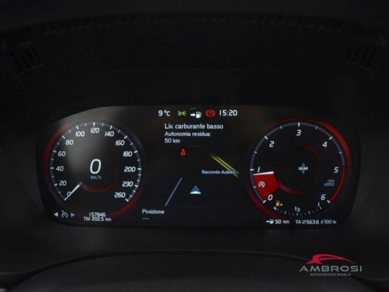 Volvo XC60 usata a Perugia (13)